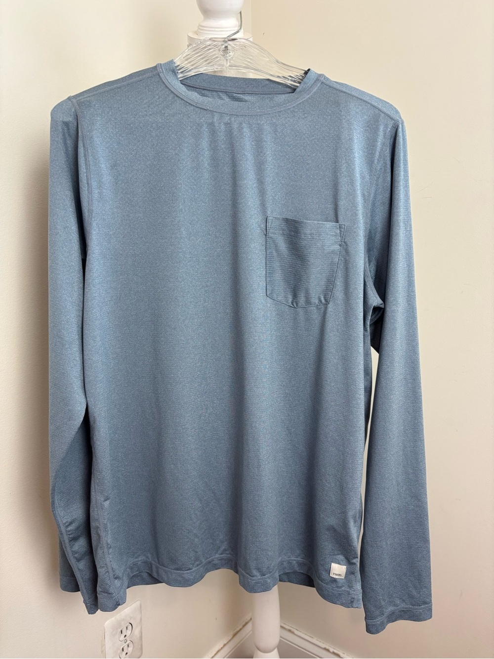 Vuori Long-Sleeve Tradewind Performance 2.0 Shirt In Pacific Heather Size M